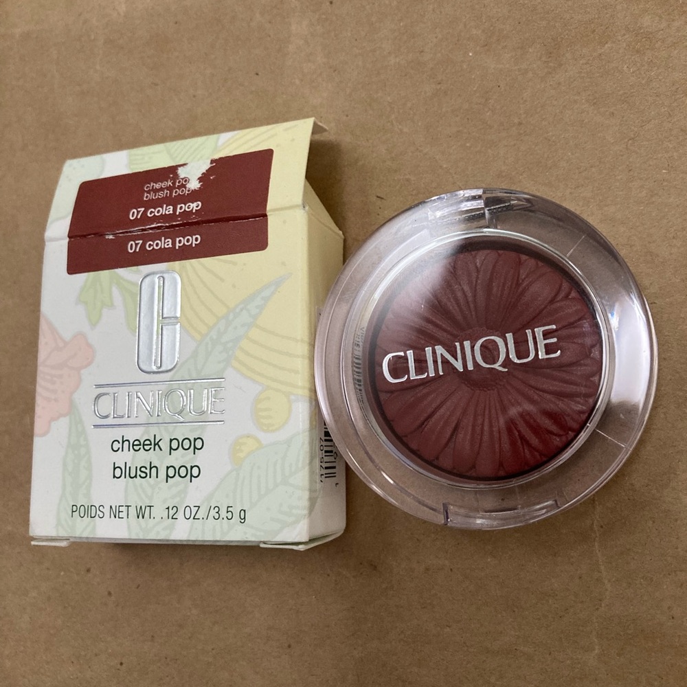 Clinique cheek pop